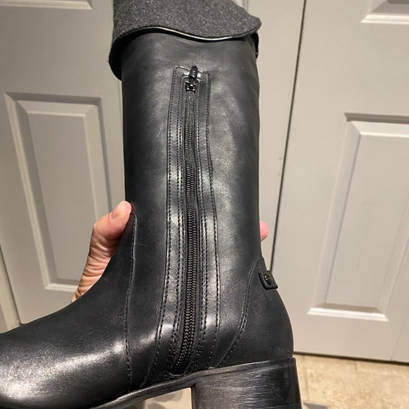Talbots Excellent condition Black zippered boots - Picture 3 of 10